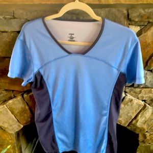 Hind V-Neck Workout Top Beautiful Blue & Gray size M; Perfect Condition!